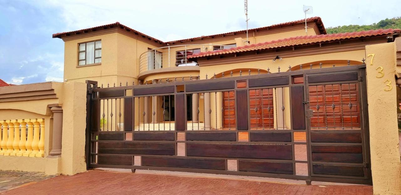 Asda Guesthouse Mogwase Exterior foto